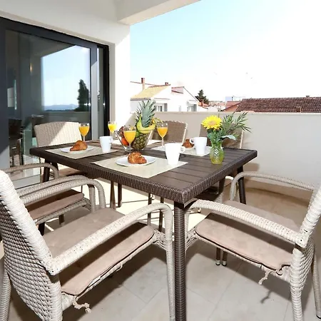 Topesa 1 Apartman *