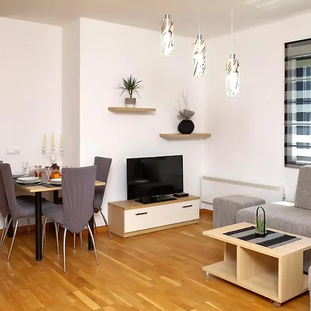 Topesa 1 Apartman *