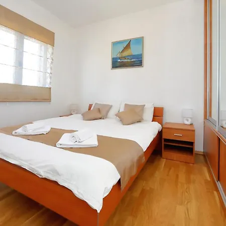 Topesa 1 Apartment Zadar