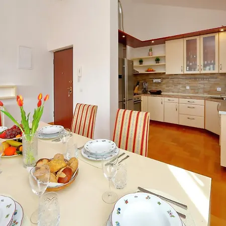 Topesa 1 Apartamento