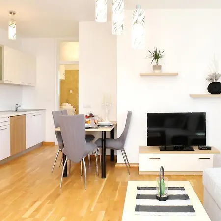 Topesa 1 * 扎达尔