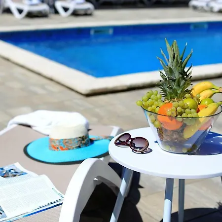 Topesa 1 Apartment *